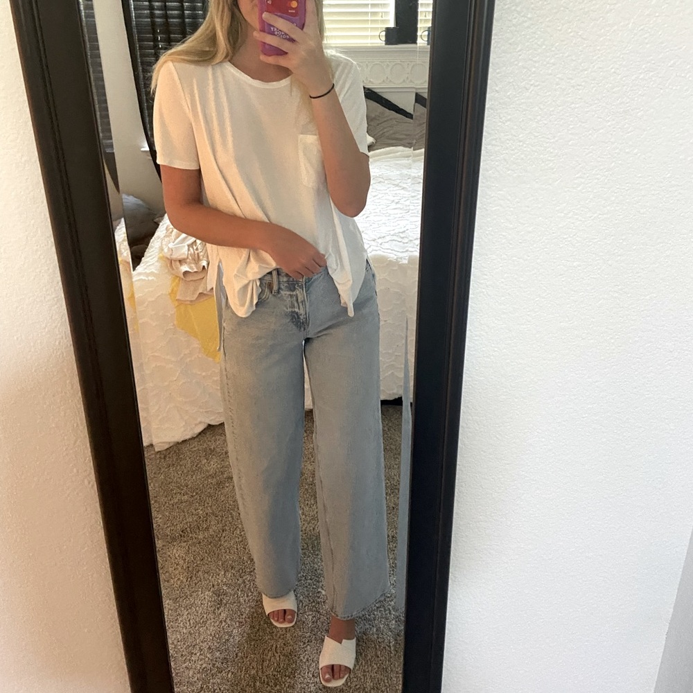 White short sleeve frocket - high low cut